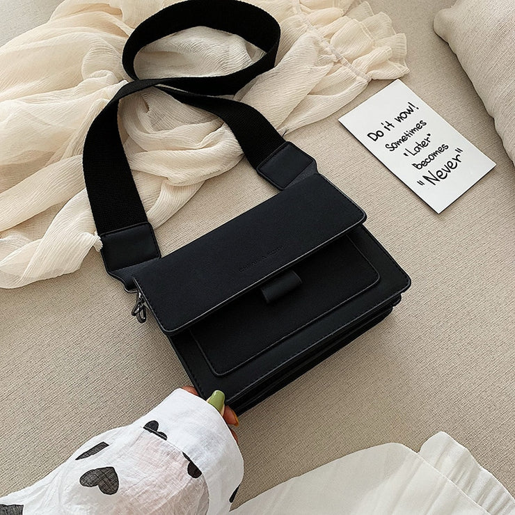 Small bag women new Korean version of small square bag wide shoulder strap fashion Joker shoulder Messenger bag